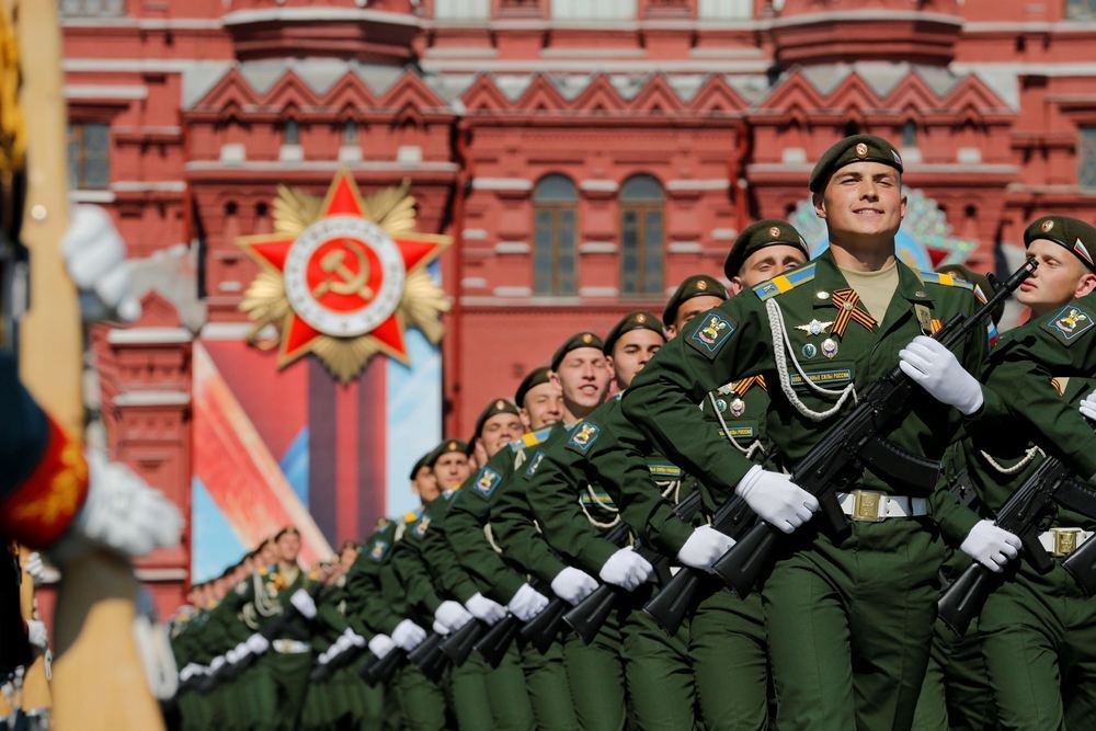 Солдаты на Красной площади