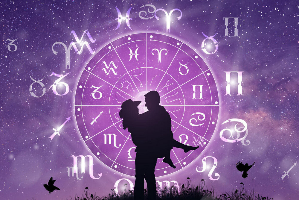 Тень молодой пары на фоне астрологического круга